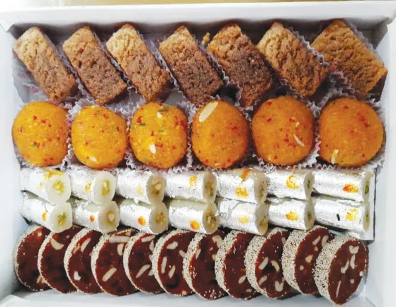 Dates Slice, Cashew Roll, Bundi Laddu, Milk Cake