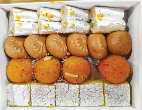 Nariyal Burfi, Bundi Laddu, Mathura Peda, Cashew Roll