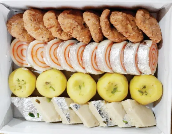 Malai Burfi, Kesar Peda, Orange Slice, Mathri